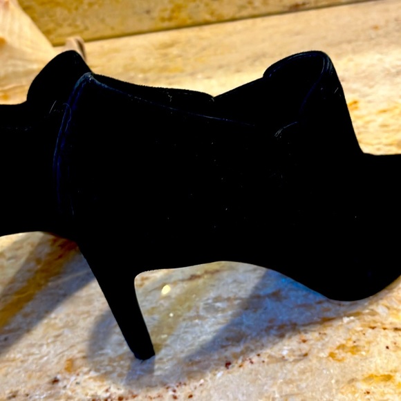 Cole Haan Shoes - Cole Haan Grand Os black stiletto suede bootie, size 8B excellent condition